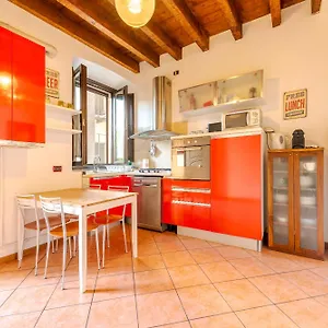  Appartamento Guest Planet - Rosso - Navigli Area Italia